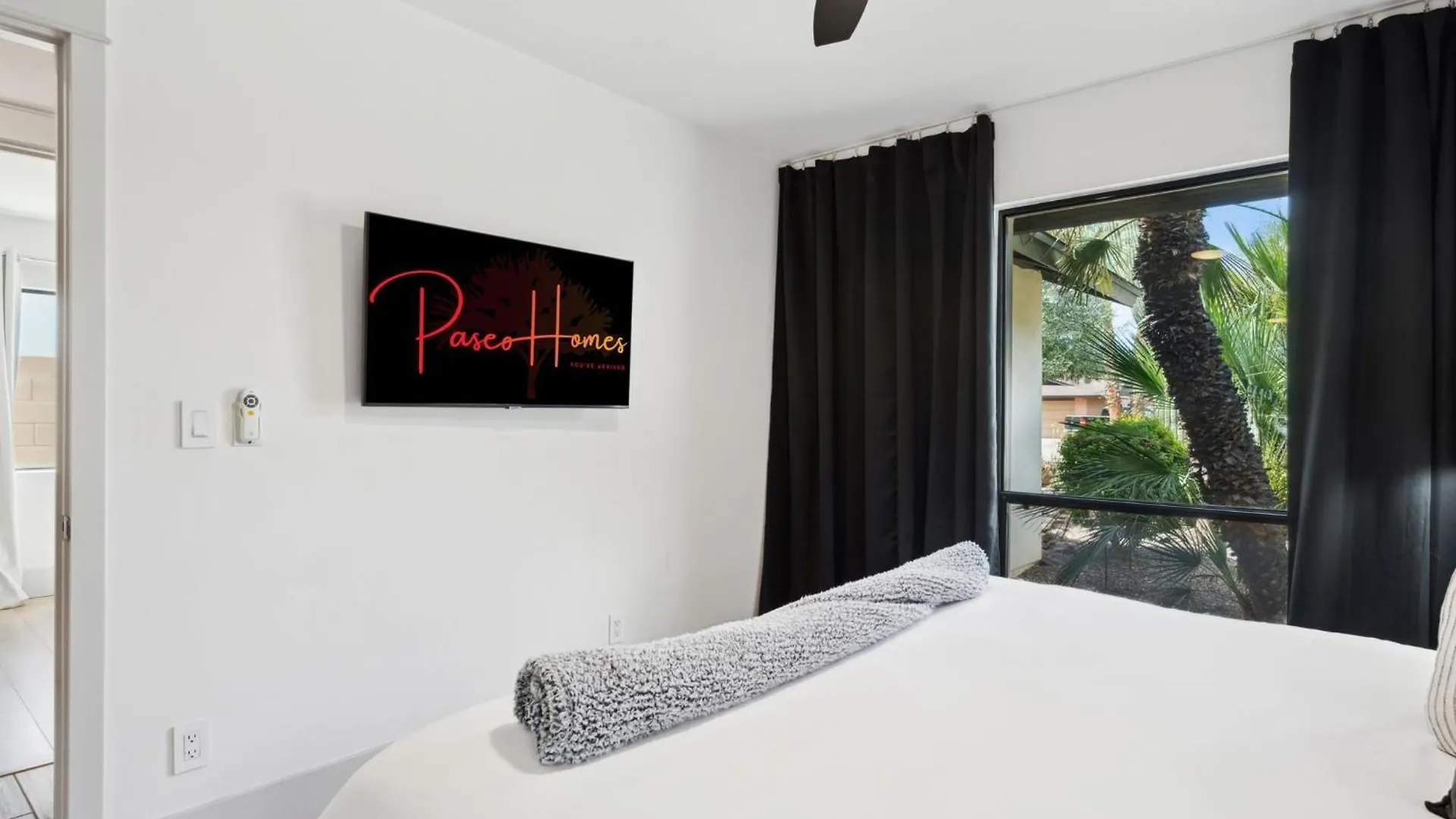 The Desert Orchid By Paseohomesaz فينيكس بيت للعطل